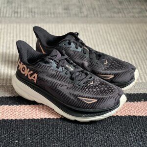 Hoka Clifton 9 - women's size 6.5W wide